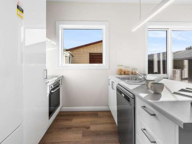 House for sale in Chaslands, Canterbury