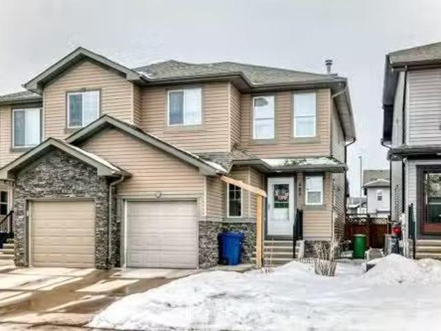 House for sale in Airdrie, Alberta