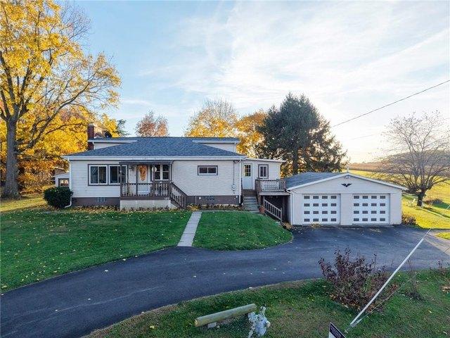 House for sale in Derry, Pennsylvania