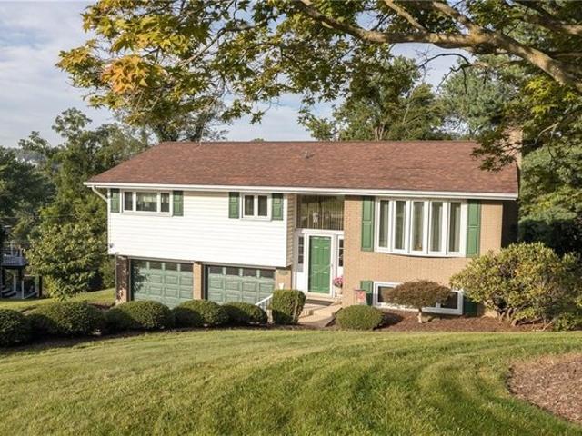 House for sale in Canonsburg, Pennsylvania