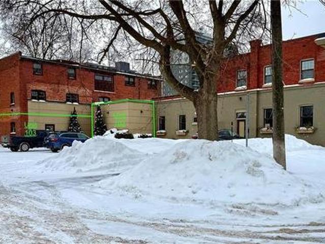 Commercial for rent in Brant, Ontario