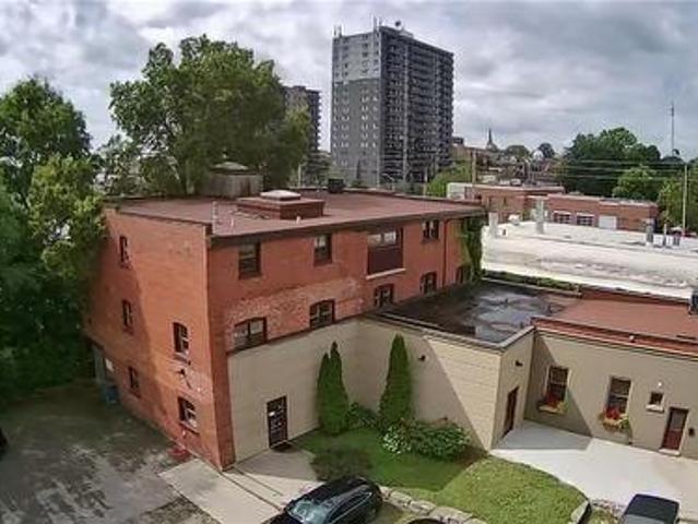 Commercial for rent in Downtown Brantford, Brantford