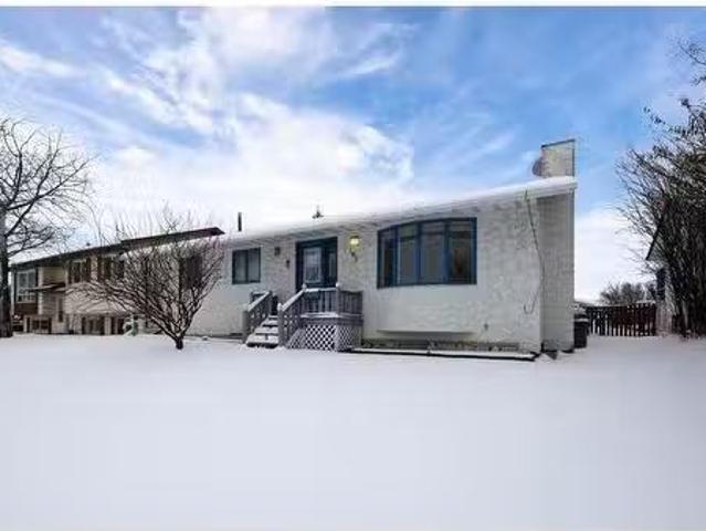 House for sale in Fort Mcmurray, Alberta