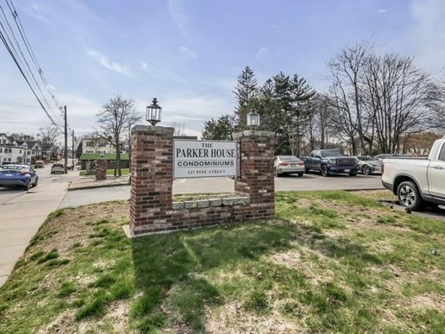 Condo for sale in Lowell, Massachusetts