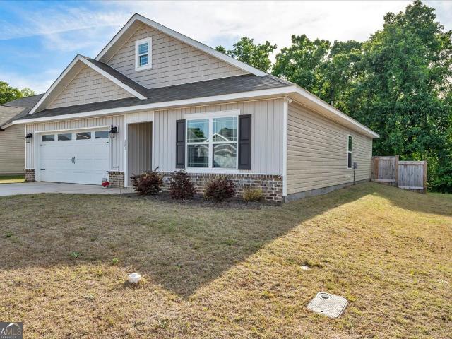 House for sale in Byron, Georgia