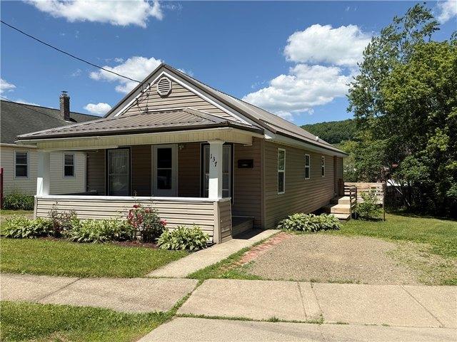 House for sale in Bradford, Pennsylvania