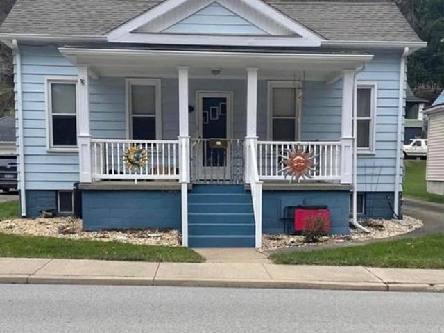 House for sale in Benwood, West Virginia