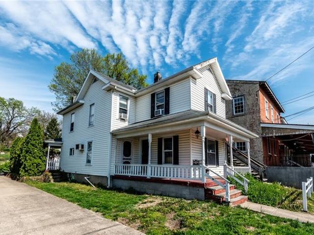 House for sale in Waynesville, Ohio