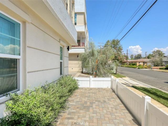Townhouse for sale in San Gabriel, California