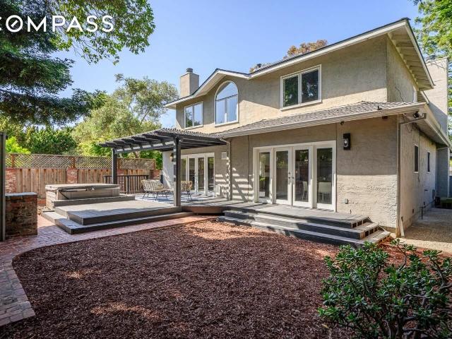 House for sale in Mountain View