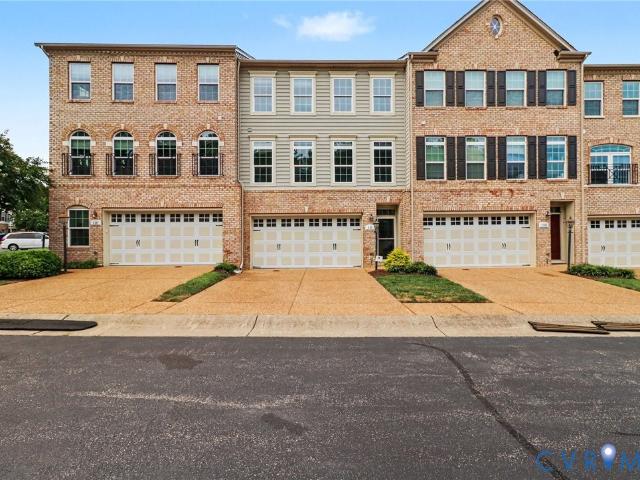 Townhouse for sale in Virginia