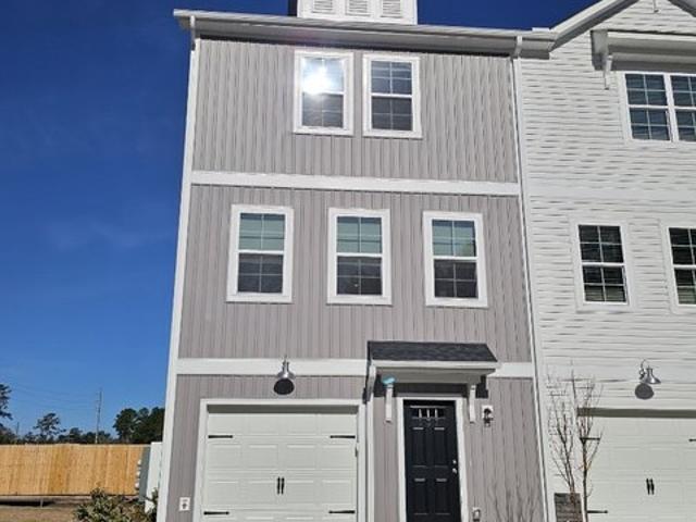 Townhouse for rent in Allenhurst, Georgia