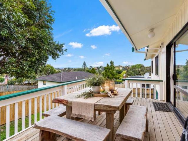 House for sale in Titirangi, Waitākere Ranges