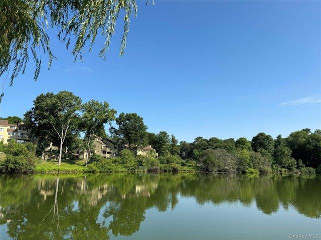 Condo for sale in South Salem, Town of Lewisboro