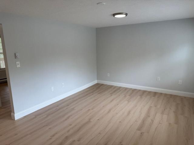 Apartment for rent in Maine