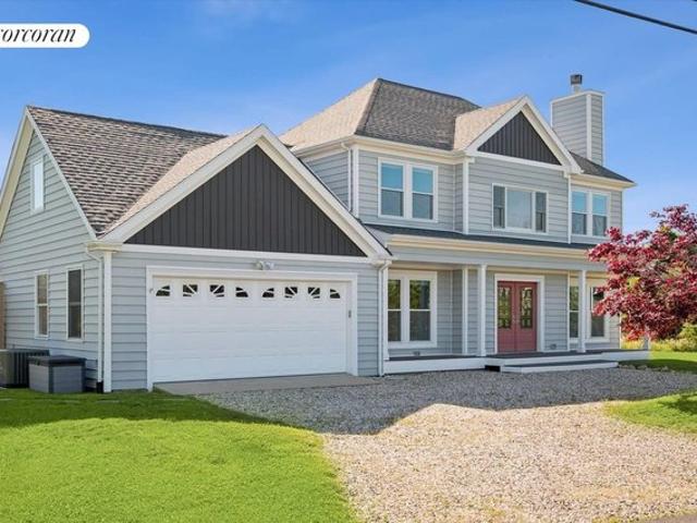 House for sale in Wainscott, New York