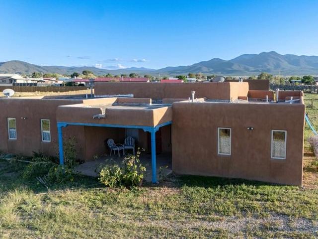 House for sale in Ranchos De Taos, New Mexico