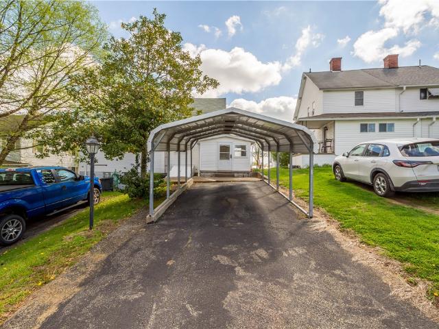 House for sale in Cokeburg, Pennsylvania