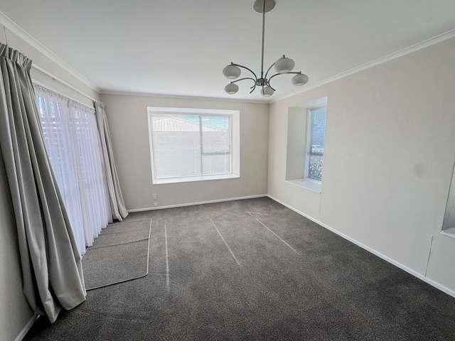 House for rent in Chaslands, Canterbury