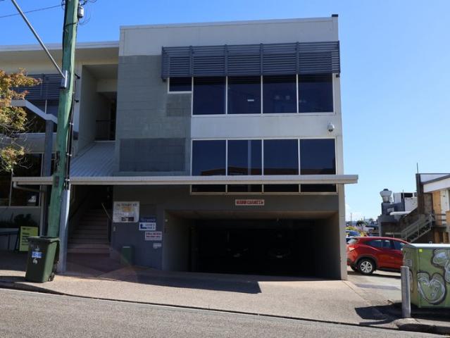 Office for rent in Toombul, Queensland