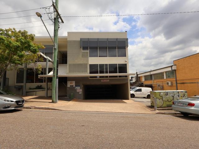 Office for rent in Toombul, Queensland