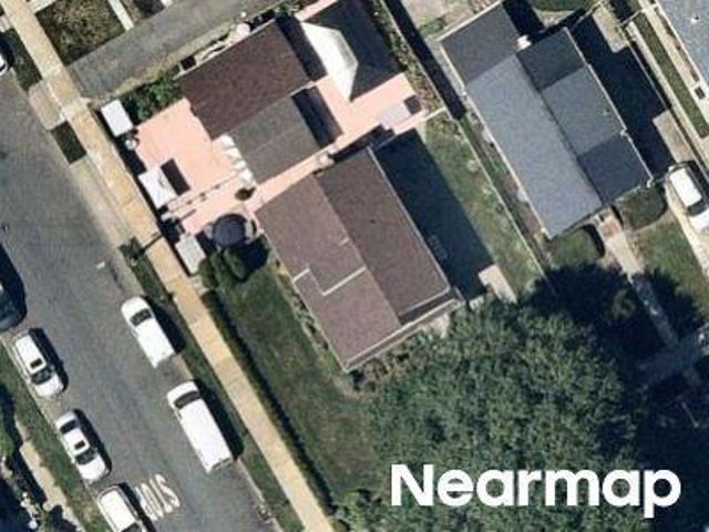 House for sale in Queens, Arverne
