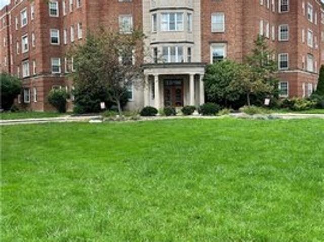 Condo for sale in Shaker Heights, Ohio