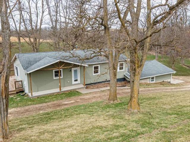 House for sale in East Dubuque, Illinois