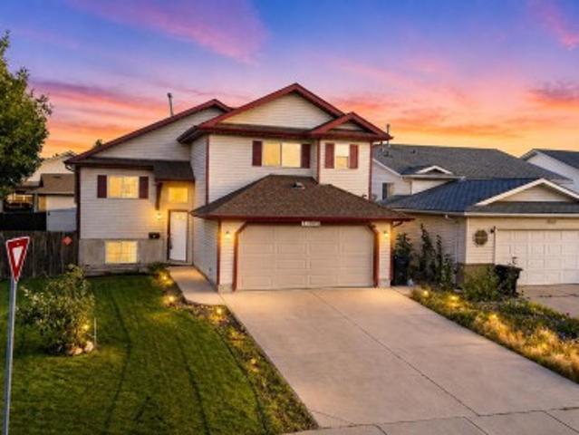 House for sale in Wedgewood, Alberta