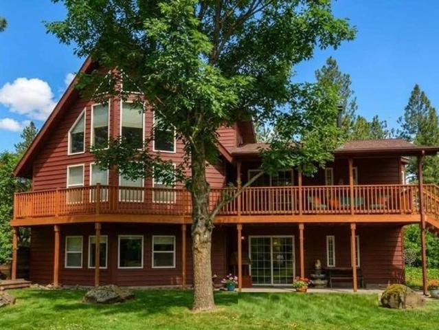 House for sale in Nine Mile Falls, Washington