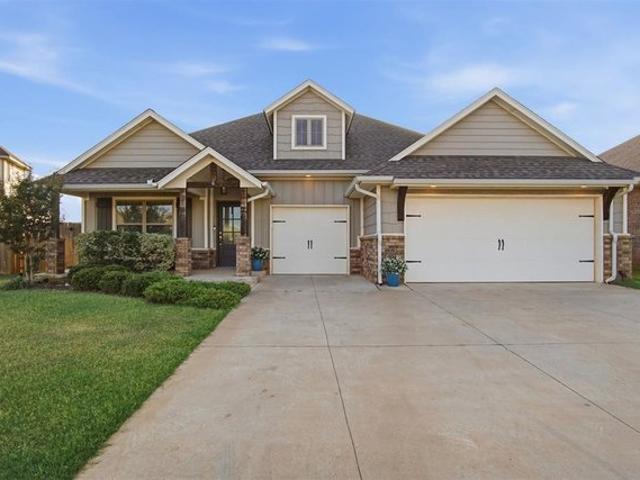 House for sale in Yukon, Oklahoma