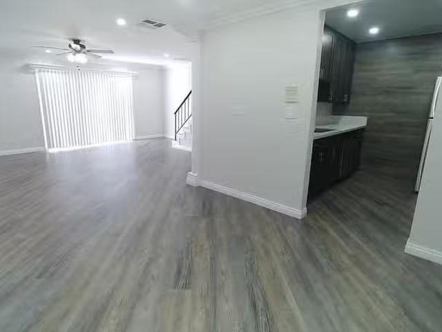 Condo for rent in Van Nuys, Van Nuys Neighborhood Council District