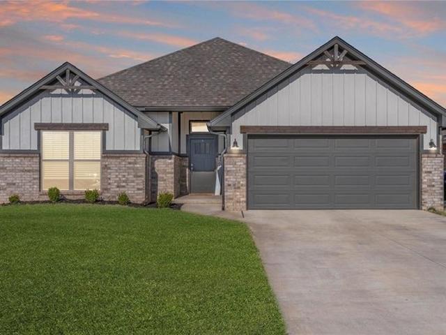 House for sale in Piedmont, Oklahoma