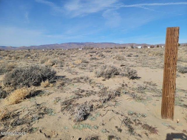 Land for sale in Silver Springs, Nevada