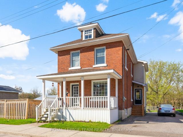 House for sale in Renfrew, Ontario