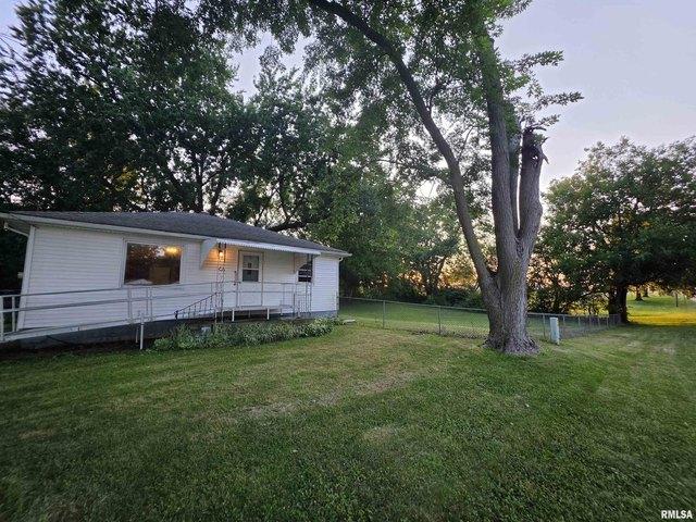 House for sale in Knoxville, Illinois