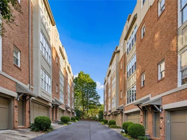 Townhouse for sale in Atlanta, Georgia