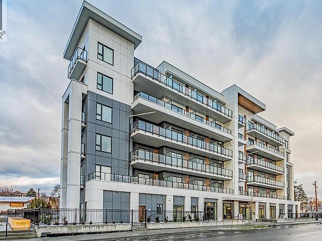 Condo for sale in Winfield, British Columbia