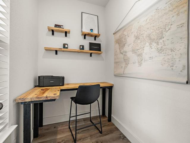 House for sale in Manor