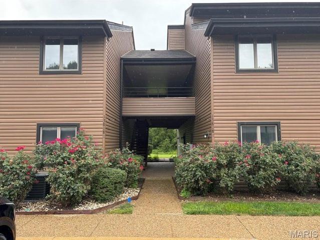 Condo for sale in Maryland Heights, Missouri