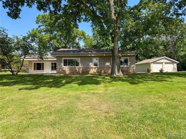 House for sale in De Soto, Missouri