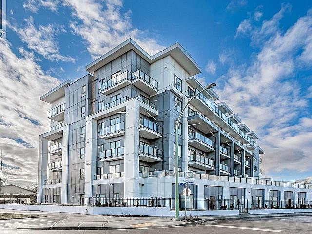 Condo for sale in Winfield, British Columbia
