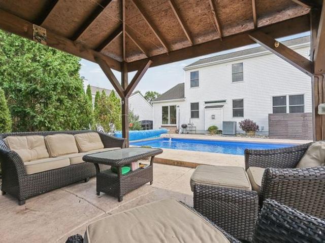 House for sale in Pataskala, Ohio