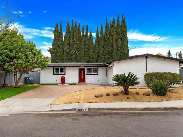 House for sale in La Paz Village, Poway