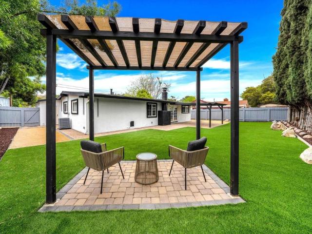 House for sale in La Paz Village, Poway