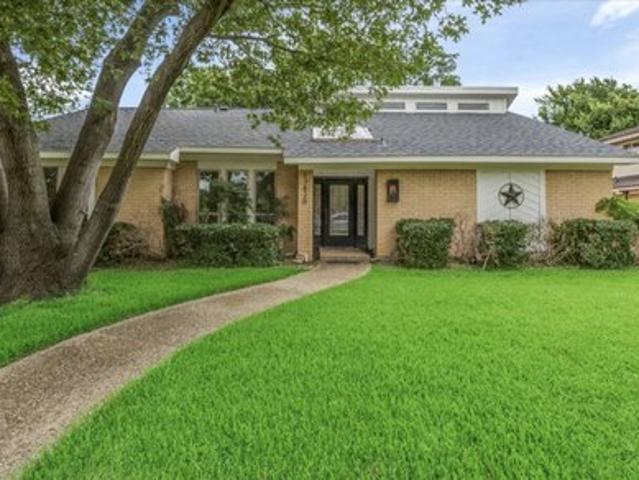 House for sale in Farmers Branch, Texas