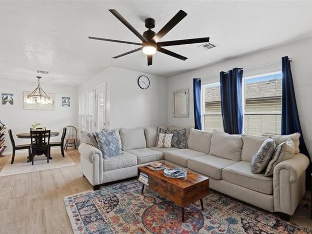 Townhouse for sale in Edmond, Oklahoma
