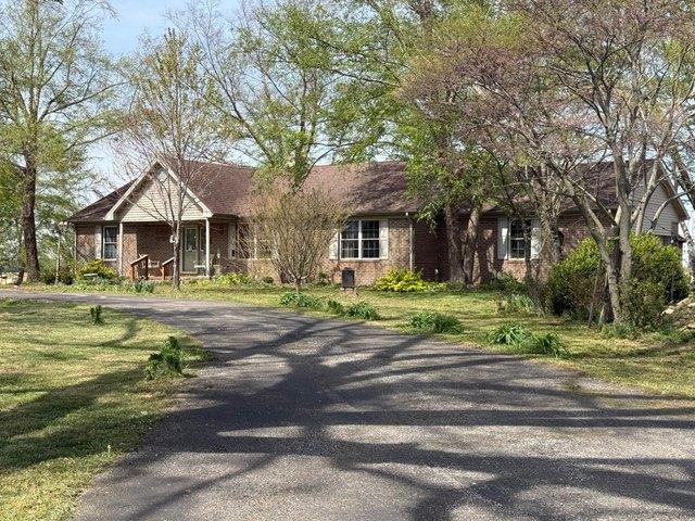 House for sale in Carmi, Illinois