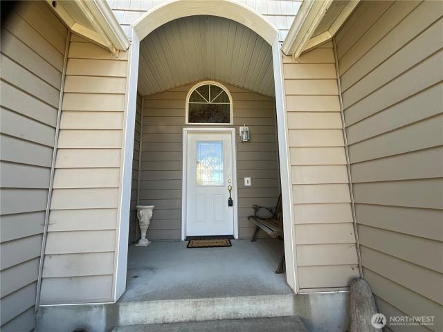 House for sale in Oak Harbor, Washington