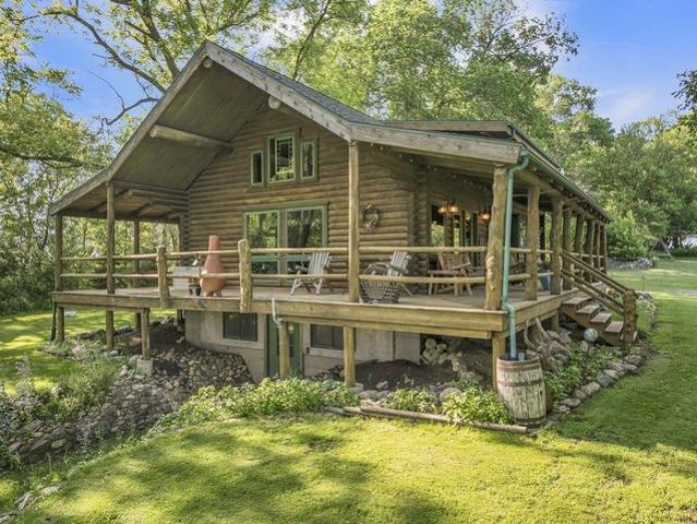 House for sale in Milford, Iowa